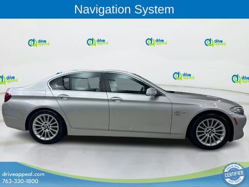 Used 2011 BMW 535i xDrive Sedan image 4