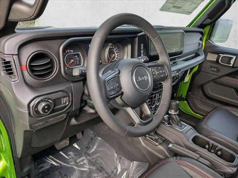 New 2025 Jeep Gladiator Rubicon image 3