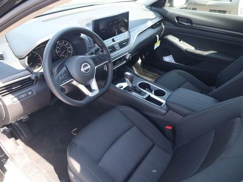 New 2026 Nissan Altima 2.5 SV w/ SV Special Edition Package FWD image 9