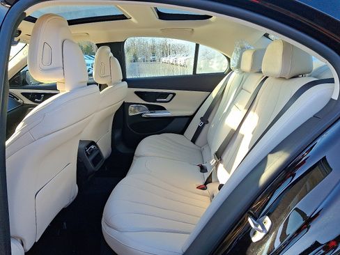 New 2026 Mercedes-Benz E 450 4MATIC Sedan image 6