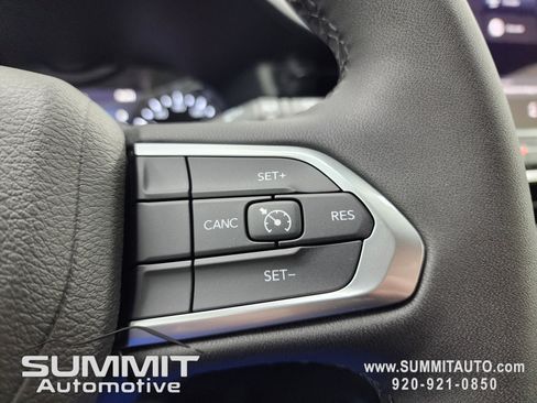 New 2026 Jeep Compass Latitude image 14