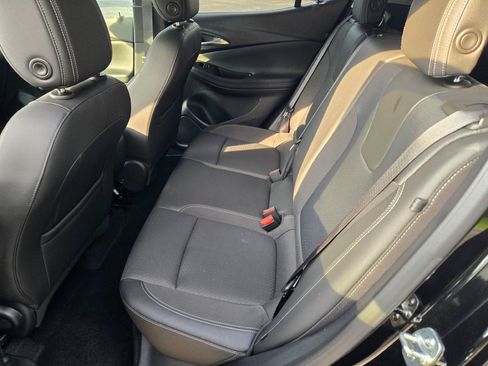 Certified 2025 Buick Encore GX Preferred FWD image 16