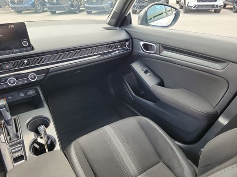 Used 2023 Honda Civic Sport image 17