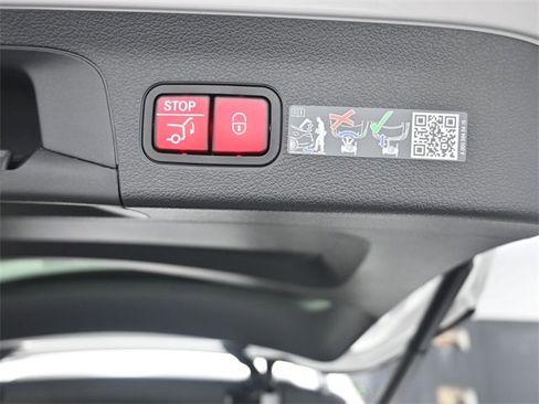 New 2026 Mercedes-Benz GLS 450 4MATIC image 27