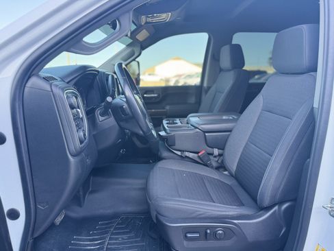 Used 2022 Chevrolet Silverado 2500 LT w/ Convenience Package AWD/4WD image 9