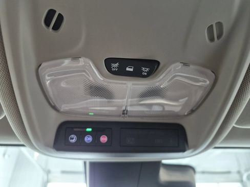 Used 2024 Buick Encore GX Preferred FWD image 32