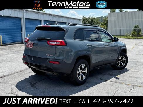 Used 2014 Jeep Cherokee Trailhawk w/ Comfort/Convenience Group AWD/4WD image 5