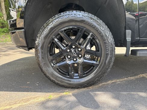 Certified 2024 Chevrolet Silverado 1500 LT Trail Boss w/ Convenience Package II AWD/4WD image 11