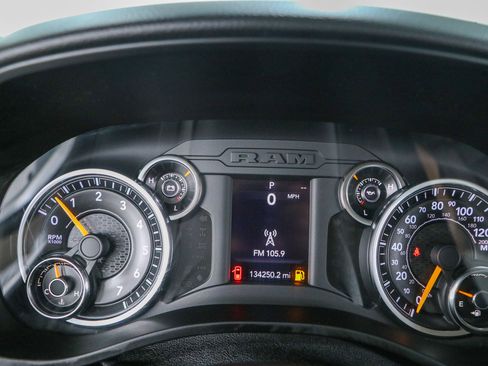 Used 2019 RAM 1500 Big Horn AWD/4WD image 15