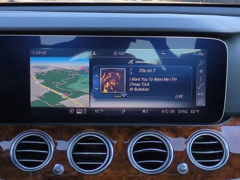 Used 2019 Mercedes-Benz E 450 4MATIC Sedan image 17