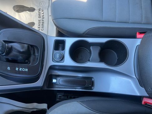 Used 2015 Ford Escape SE image 15