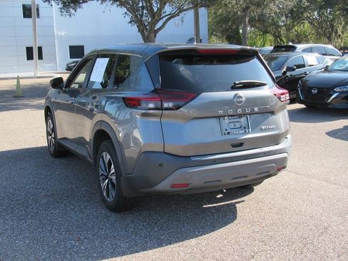 Used 2022 Nissan Rogue SV image 7