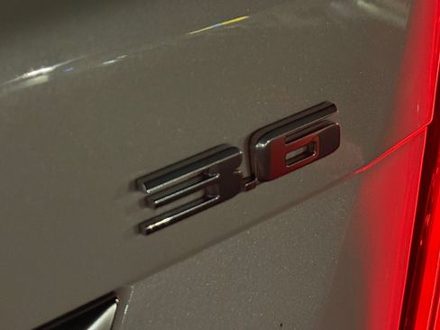 Used 2019 Cadillac XT5 Premium Luxury w/ Driver Assist Package image 38