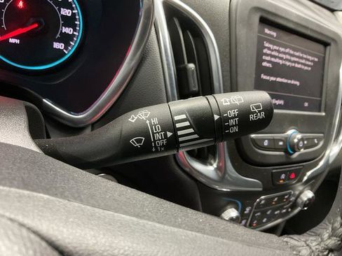 Used 2022 Chevrolet Equinox LT image 20