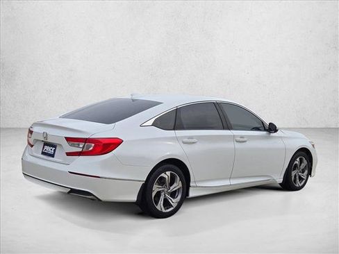 Used 2018 Honda Accord EX image 5