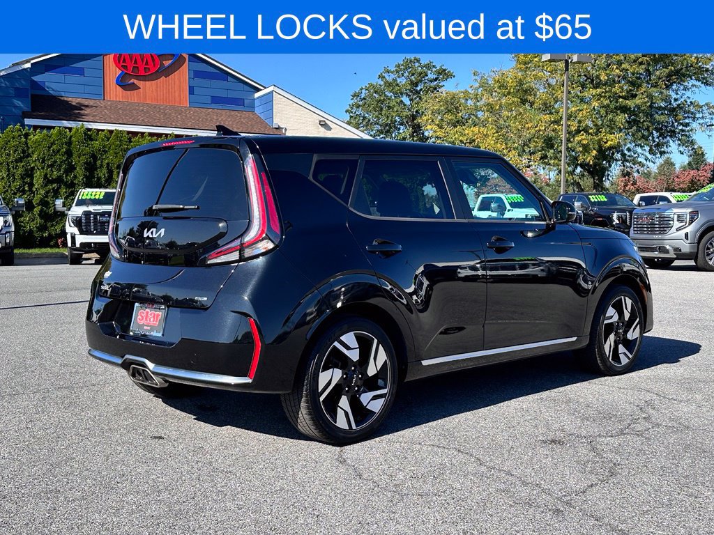 Used 2023 Kia Soul GT-Line w/ GT-Line Technology Package FWD image 10