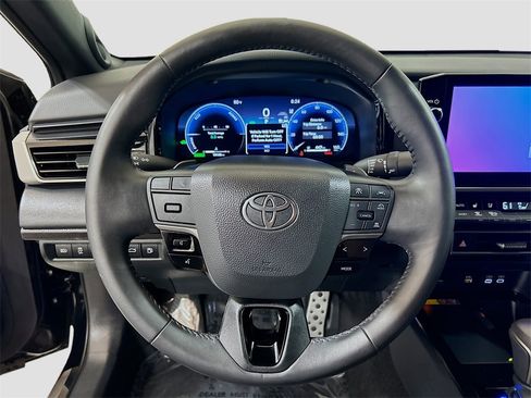 Used 2025 Toyota Camry XSE w/ Premium Package image 9