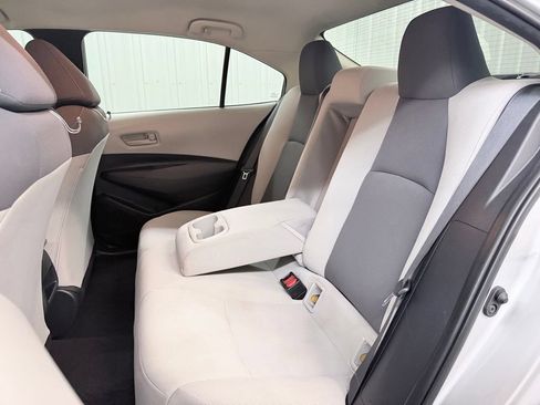 Used 2022 Toyota Corolla LE FWD image 28