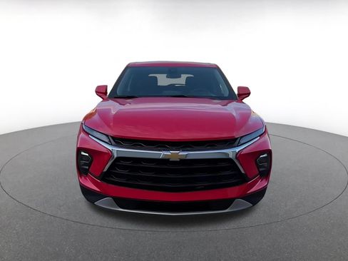 Used 2025 Chevrolet Blazer LT FWD image 4