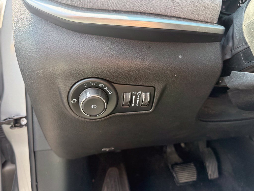 Certified 2024 Jeep Compass Latitude AWD/4WD image 17