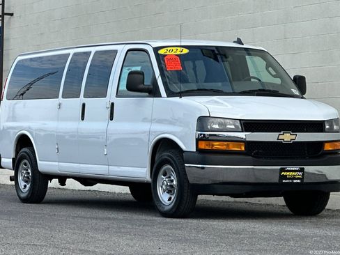 Certified 2024 Chevrolet Express 3500 LT w/ LT Preferred Equipment Group RWD image 1