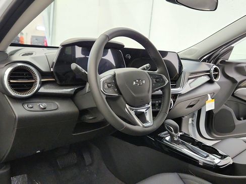 New 2026 Chevrolet Trax ACTIV w/ Sunroof Package image 38