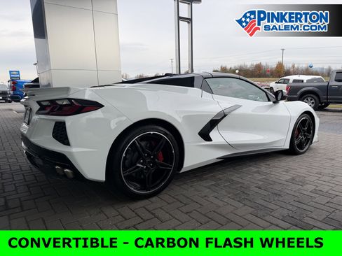Used 2025 Chevrolet Corvette Stingray Convertible image 3
