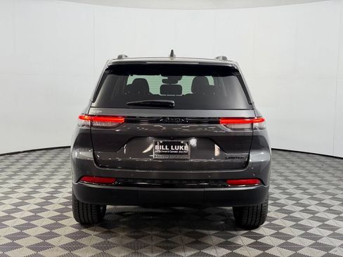 Used 2023 Jeep Grand Cherokee Limited w/ Black Appearance Package RWD image 8