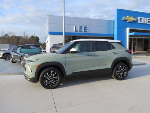 New 2026 Chevrolet TrailBlazer ACTIV image 2