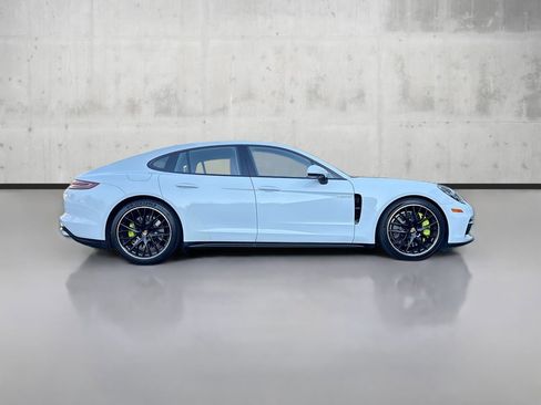 Used 2019 Porsche Panamera 4 image 8