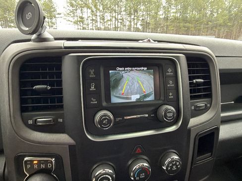 Used 2018 RAM 1500 Express w/ Express Value Package image 31