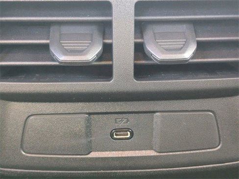 New 2026 Chevrolet Colorado LT image 16