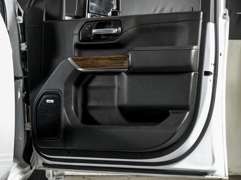 Used 2022 Chevrolet Silverado 3500 High Country w/ Safety Package II AWD/4WD image 35