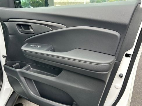 New 2025 Honda Ridgeline Sport image 19