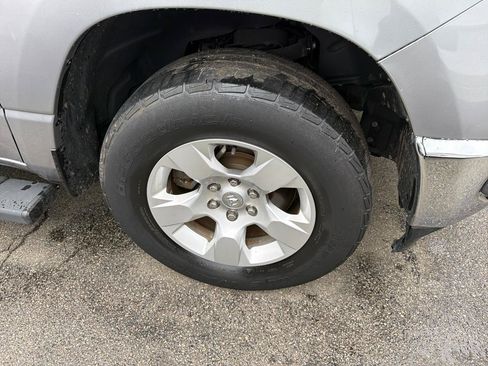 Used 2019 RAM 1500 Big Horn AWD/4WD image 4