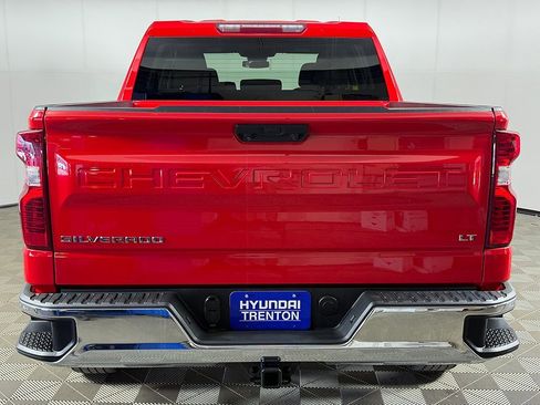 Used 2022 Chevrolet Silverado 1500 LT image 12
