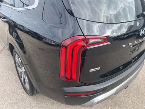Certified 2022 Kia Telluride EX w/ EX Premium Package image 36