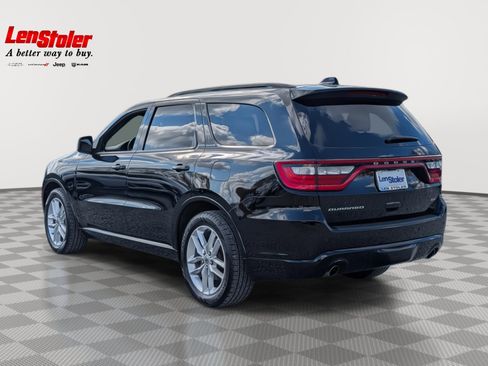 Used 2023 Dodge Durango GT image 3