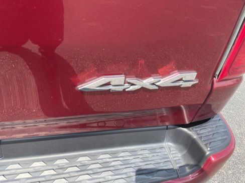 Used 2022 RAM 1500 Limited w/ Body Color Bumper Group image 10