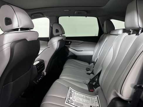 Used 2023 Acura MDX SH-AWD w/ Advance Package image 24