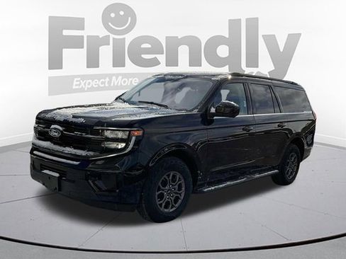 Used 2025 Ford Expedition Max Active AWD/4WD image 3