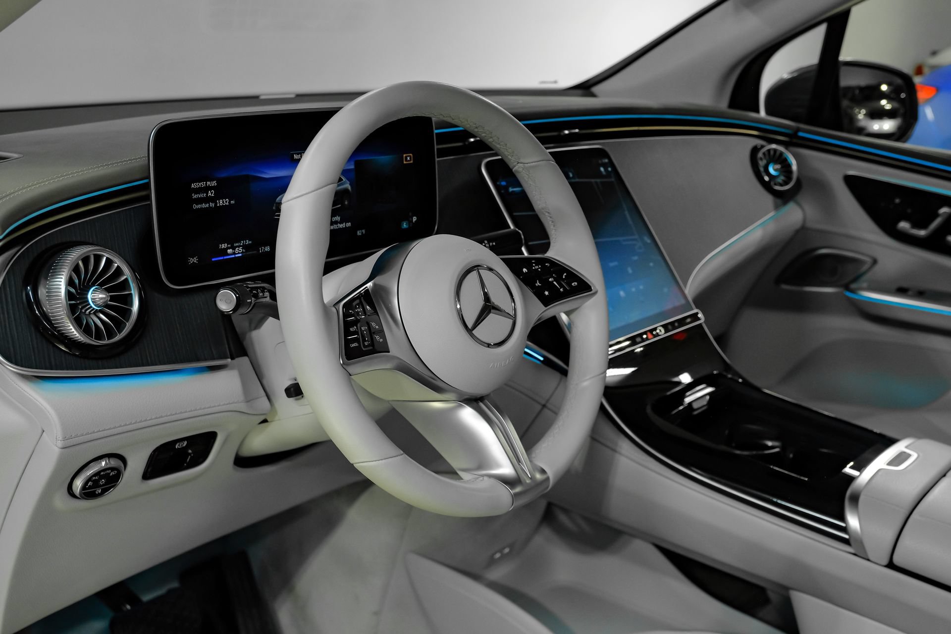 Used 2023 Mercedes-Benz EQE 350+ SUV w/ AMG Line Exterior Package image 20