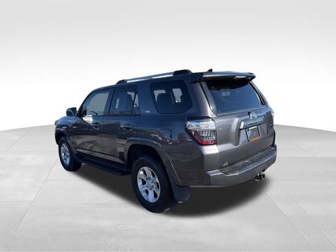 Used 2022 Toyota 4Runner SR5 image 3
