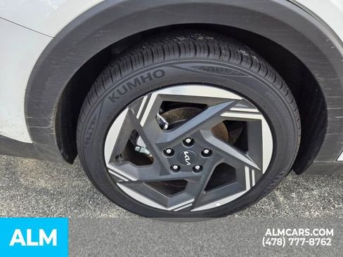 Used 2025 Kia K4 EX image 14