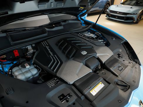 Used 2024 Lamborghini Urus S image 10