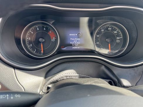 Certified 2022 Jeep Cherokee Latitude Lux FWD image 58