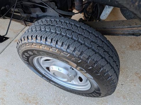 Used 2012 Ford F250 XL w/ PWR Equipment Group AWD/4WD image 27