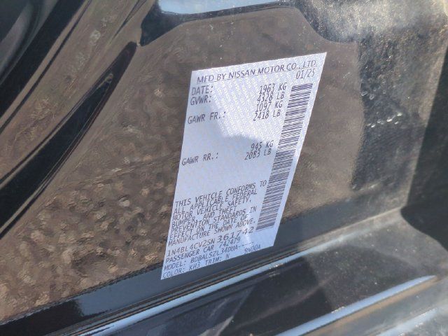 Used 2025 Nissan Altima 2.5 SR FWD image 36