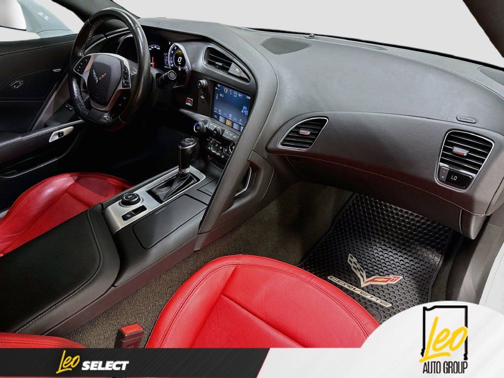 Used 2018 Chevrolet Corvette Stingray Coupe w/ 1LT RWD image 28