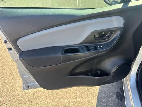 Used 2016 Toyota Yaris L FWD image 18